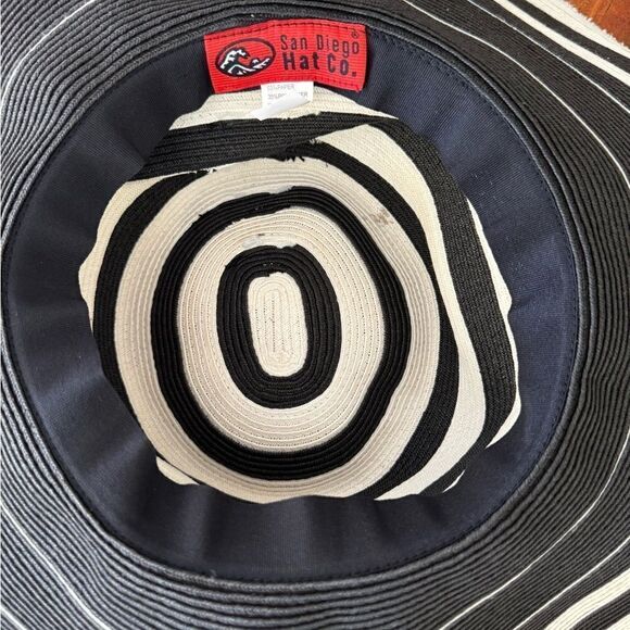 San Diego Hat Company 186046 Womens Stripes Sun Floppy Hat Black/White One Size main image 6